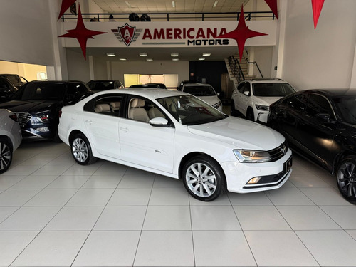 Volkswagen Jetta 2.0 4P TSI HIGHLINE 211 CV AUTOMÁTICO