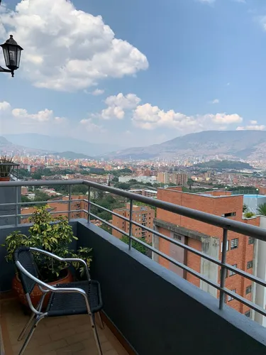 Vendo Lindo Apartamento Dúplex En La Loma De Los Bernal