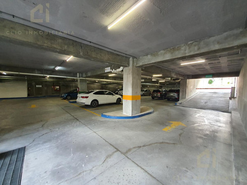 Oficinas En Renta Ubicadas En Costa De Oro, Dentro De Un Edificio De 3 Niveles Con Elevador, Seguridad Y Estacionamiento, Las Oficinas Están, En Obra Gris