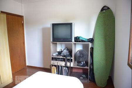 Casa Grande Com 06 Quartos ,03 Andar ,canoas-rs