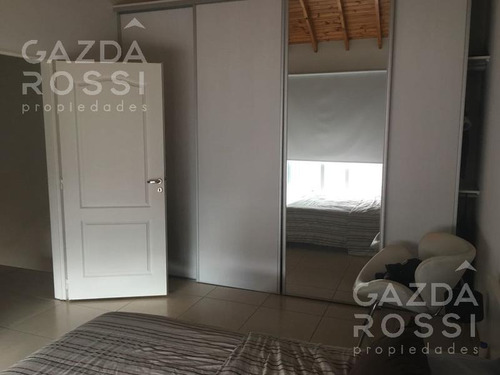 Imagen 11 de 14 de Impecable 3 Ambientes En Dúplex En La Vieja Estación Condominio Con Piscina Y Seguridad 24hs.