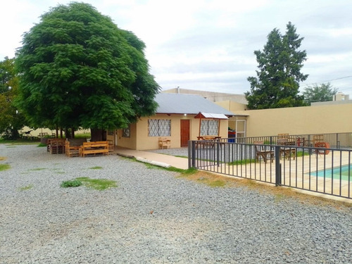 Imagen 1 de 14 de Venta De Casa Quinta Barrio San Juan ,tandil