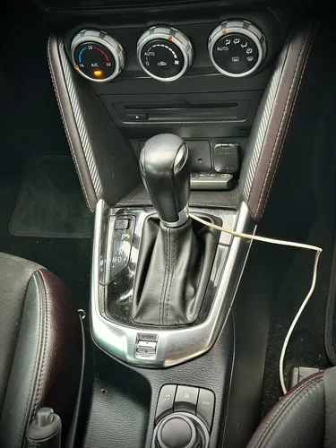 Mazda 2 1.5 Grand Touring Lx Sedan