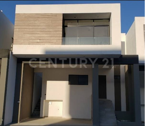 Casa En Venta En  El Alamo En Santiago Nl