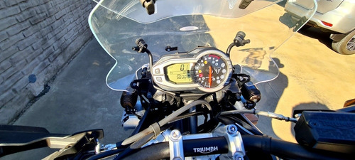 Triumph Tiger 800 Xcx