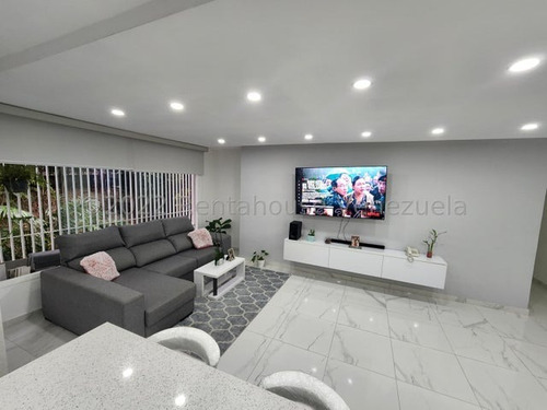Moderno Apartamento Con Excelente Ubicacion En La Alameda 23-11473