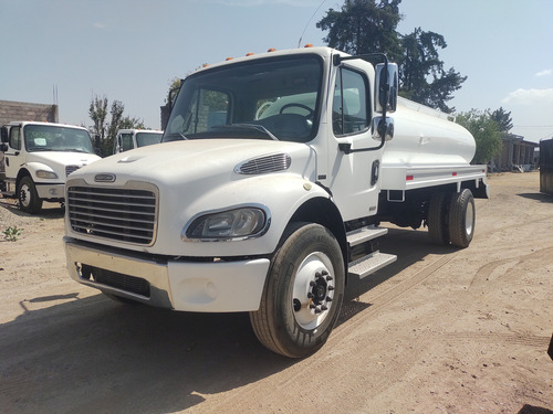 Freightliner M2 Pipa Rabón 2011