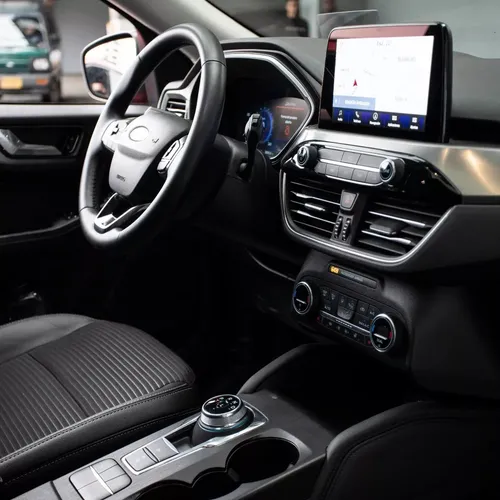 Ford Escape titanium 2.0