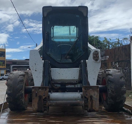 Mini-carregadeira Bobcat S850 Ref.180061