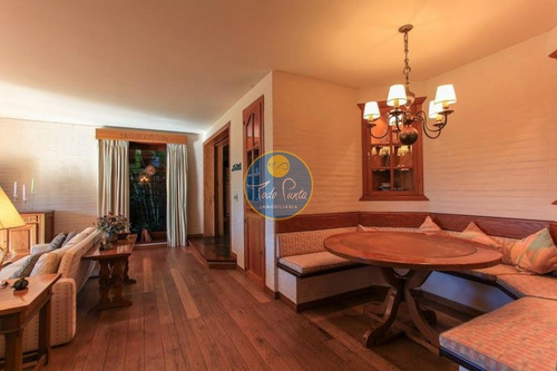 Venta De Casa 4 Dormitorios En Barrio Golf, Punta Del Este.- Ref: 5775