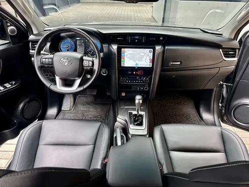 Toyota Fortuner 2.4 Diésel Srv 4X2