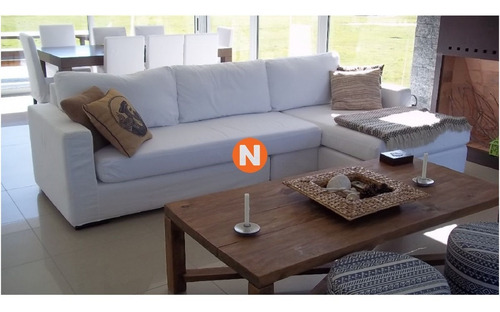 Casa En Complejo Silente!- Ref: 207999