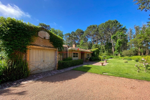Imagen 5 de 8 de Casa En La Zona Del Golf, Ideal Para Vivir Todo El Año. Punta Del Este