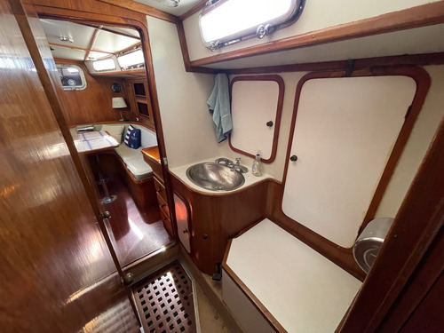 Velero Alpha 34 Yanmar 38 Hp Linea De Eje Camarote A Popa