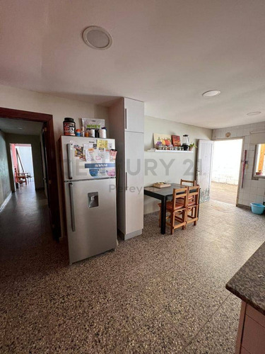 Imagen 11 de 25 de 132 Entre 530 Y 531, Casa Dos Dormitorios Y Piscina, En Venta