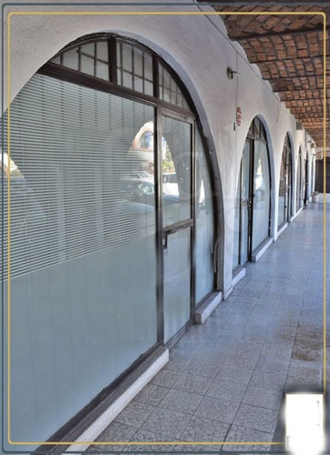 Imagen 1 de 3 de Local Comercial / Oficina, Ubicación Inmejorable