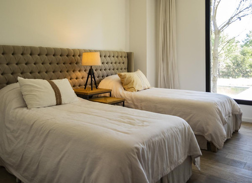 Casa En Venta Costa Esmeralda, Barrio Marítimo Iii.
