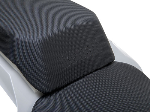 Imagen 9 de 12 de Benelli Tnt 150i Financia En 60 Cuotas Delcar Motos®