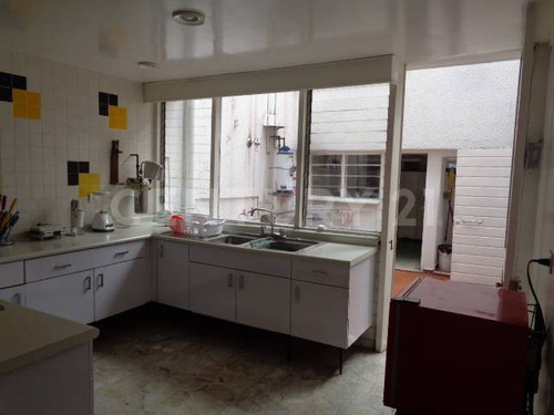 Imagen 11 de 23 de Casa Con Uso De Suelo En Renta En Portales Sur