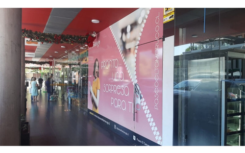 Local Comercial En Strip Center Paseo El Tamarugo - Vitacura