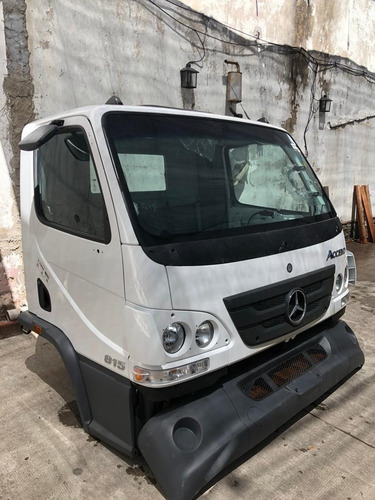 Imagen 2 de 10 de Cabinas Camiones Mercedes Benz Accelo 815 915 1016 Etc 0km