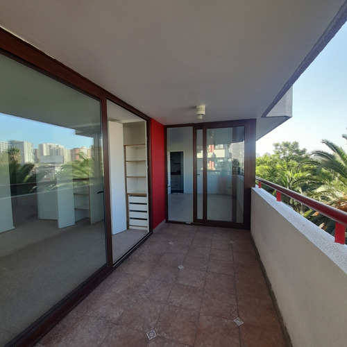 Amplio Departamento - Ubicación Inmejorable