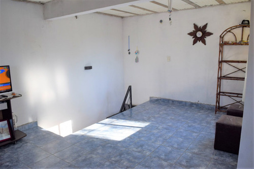 Imagen 24 de 30 de 138 E 11 Y 13. Casa De 3 Dormi En Venta Punta Lara