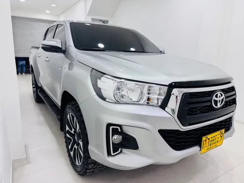 Hilux Srv 2.8 Aut Revo