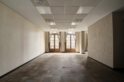 Edificio De Oficinas En Venta En Recoleta