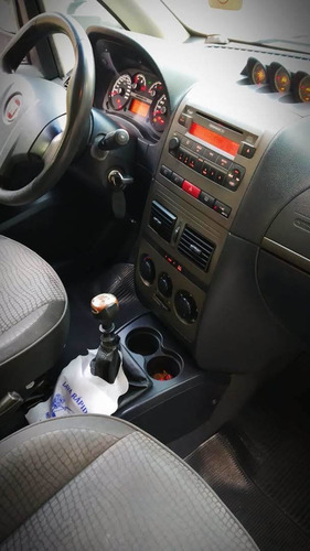 Fiat Idea 2012 1.8 16v Adventure Flex 5p