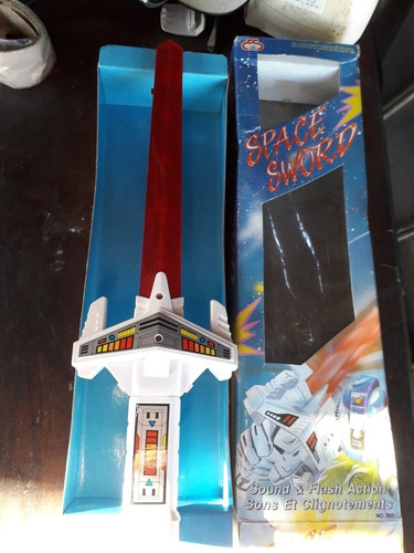 Juguete Espada Espacial Vintage Luces Y Sonido Nueva En Caja