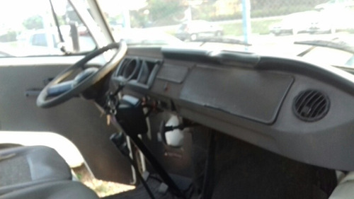 Volkswagen Kombi 1.4 Standard Total Flex 3p 2014