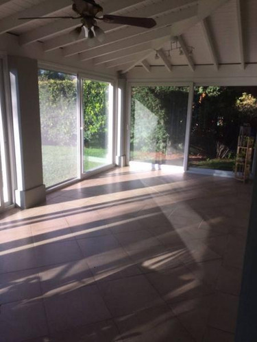 Pilar Del Este , Bº Los Jazmines Oportunidad Venta Casa 5 Ambientes. Impecable