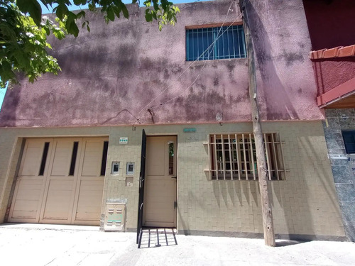 Casa En Venta 4 Dorm Y Jardin A Reciclar Zona Sur