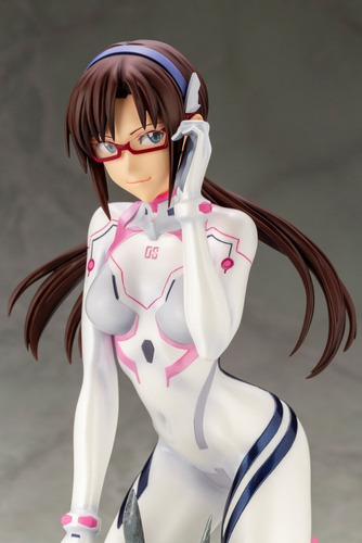 Mari Makinami Illustrious White Plugsuit Evangelion 3.0 + 1