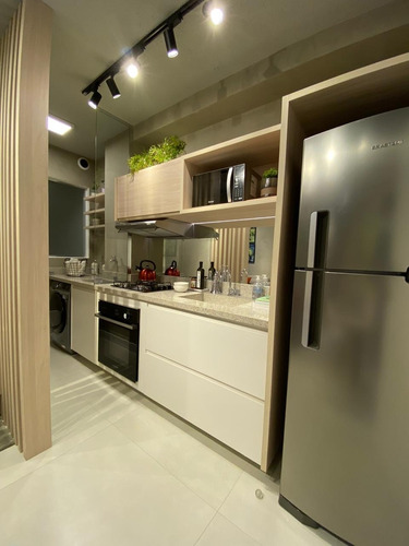 Imagem 2 de 15 de Apartamentos Com 2 Quartos À Venda Ao Lado Da Estação Tolstói. - 678