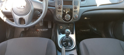 Imagen 6 de 15 de Kia Cerato C