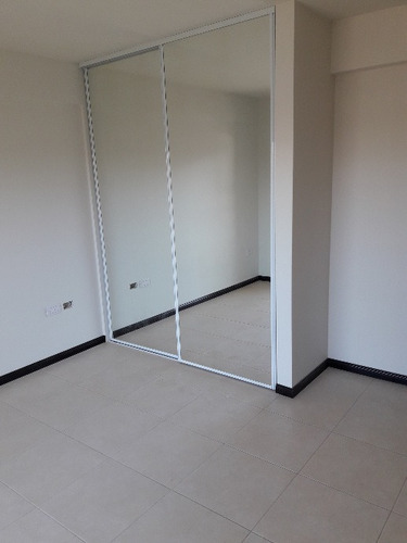 Imagen 6 de 14 de Departamento En Venta En Moron Sur