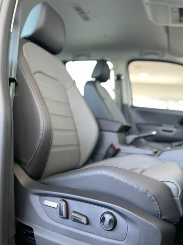 Imagen 15 de 25 de Volkswagen Amarok Highline 4x2 At 180cv - Brian Avalos