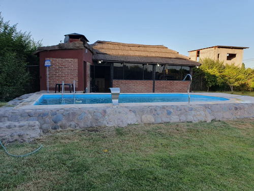 Venta - Excelente Lote Con Quincho Y Pileta