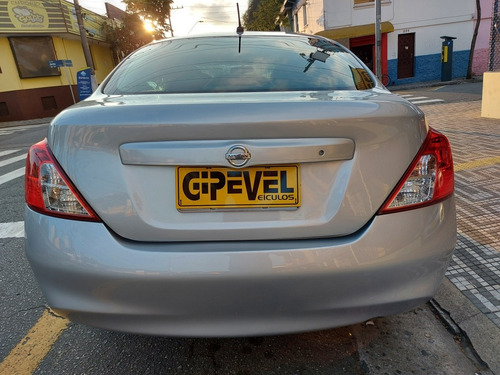 Nissan Versa 1.6 16v Sl Flex 4p