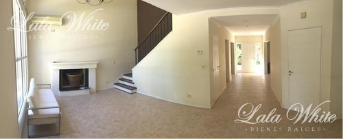 Imagen 5 de 28 de Venta - Casa En Saint Thomas Sur