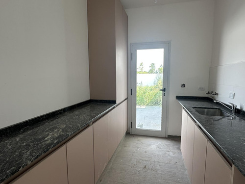 Se Vende - Duplex En Zona Sur - A Estrenar - 3 Dormitorios - Barrio Cerrado