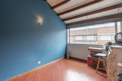Casa En Venta En Alhambra. Cod V14653
