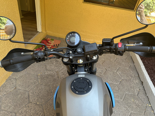 Royal Enfield Scram 411 - Semi Nueva