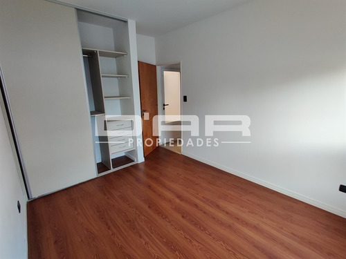 Imagen 6 de 13 de 2 Amb Contrafrente Con 2 Baños Y Patio!! Cochera Opcional - Pieres 900