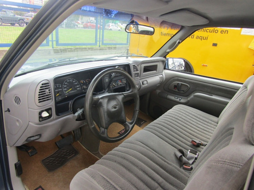 Chevrolet Silverado 4x2 5.7 Automático