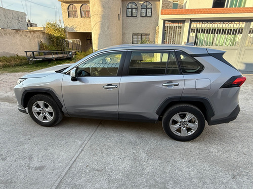 Toyota RAV4 2.5 Le 204hp At