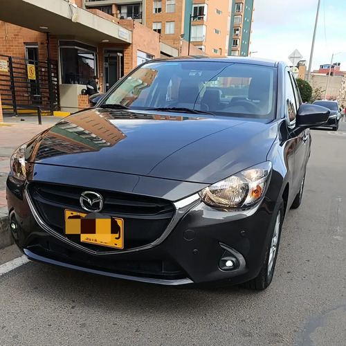 Mazda 2 Sedan 1.5 Touring At
