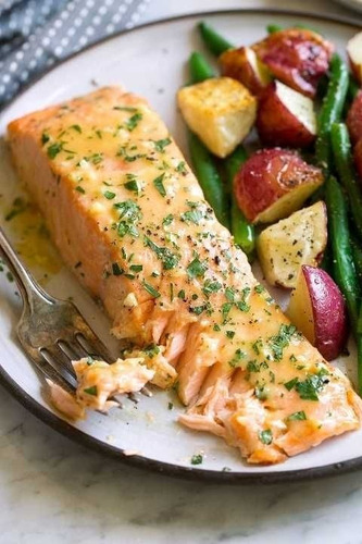 Catering Completo Salmón Premium - Envíos 20 Personas
